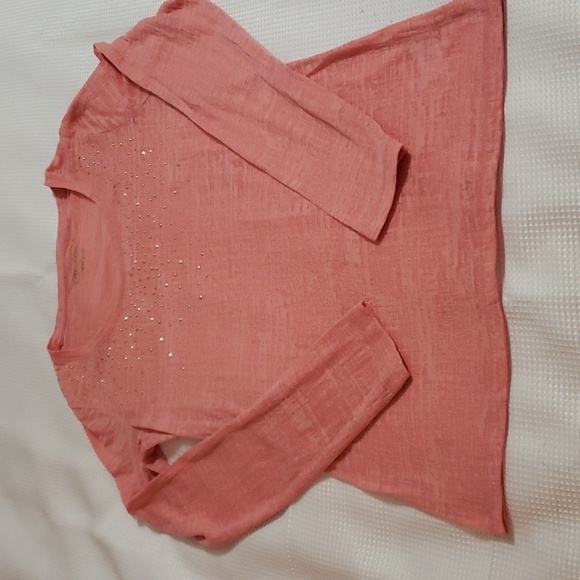 Maurices. Pink, Long Sleeved, Lightweight w/ Bling Top. Size L. - Picture 1 of 10